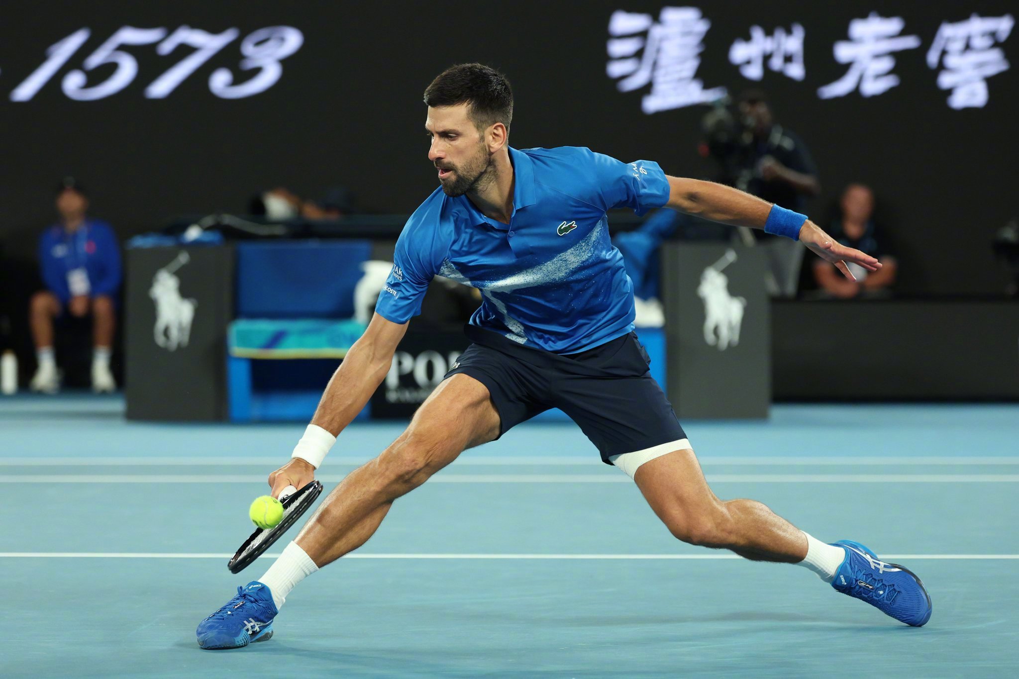 jiuyou官网入口-德约科维奇重返赛场，重返赛场首场状态出色，C9观众沸腾！的简单介绍-jiuyou官网入口